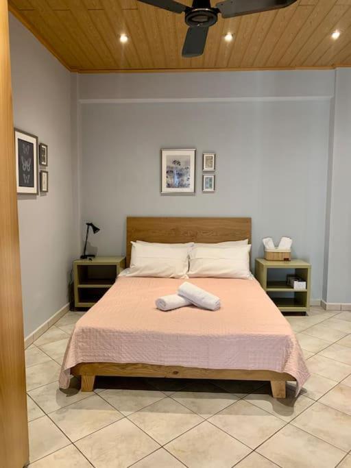 Beautiful Apartment Athens Keramikos Esterno foto